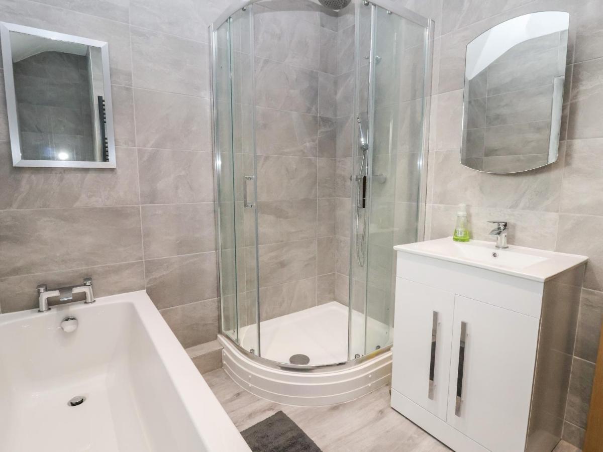 The Hollies Villa Prestatyn Dış mekan fotoğraf