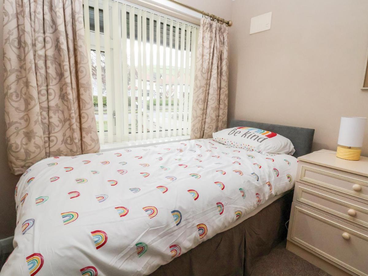 The Hollies Villa Prestatyn Dış mekan fotoğraf