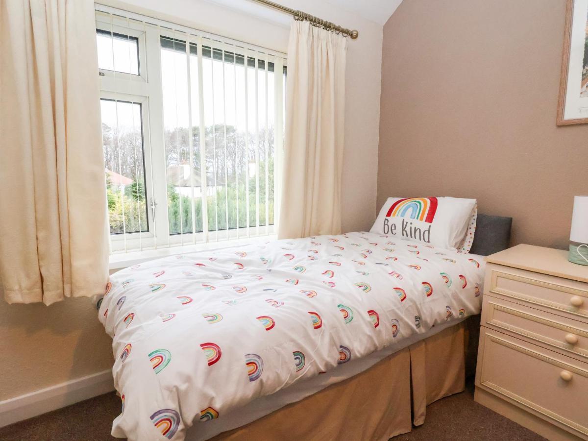 The Hollies Villa Prestatyn Dış mekan fotoğraf